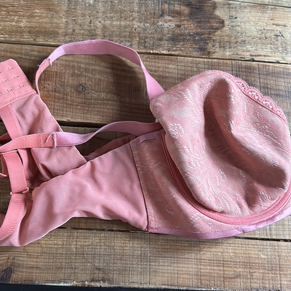 Bra - Picture 2 of 4